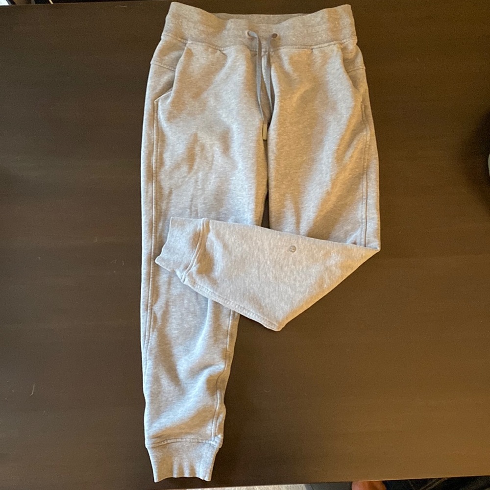 Lululemon On the Move Jogger